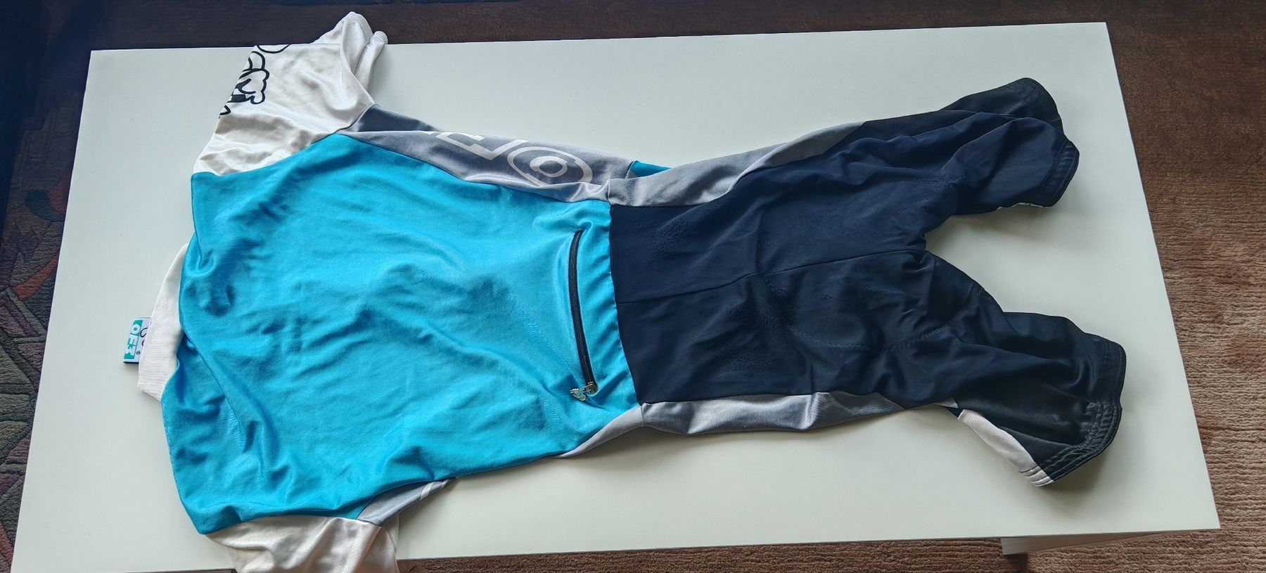 Leibchen & Hosen: Triathlon Anzug Grösse L – Gebraucht aus Gossau ZH von Andi63 1
