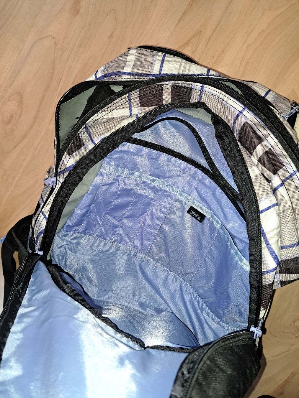Dakine Borse & Zaini: Dakine Rucksack, ideales Schulmodell! – Usato da Wollerau venduto da chroli123 2