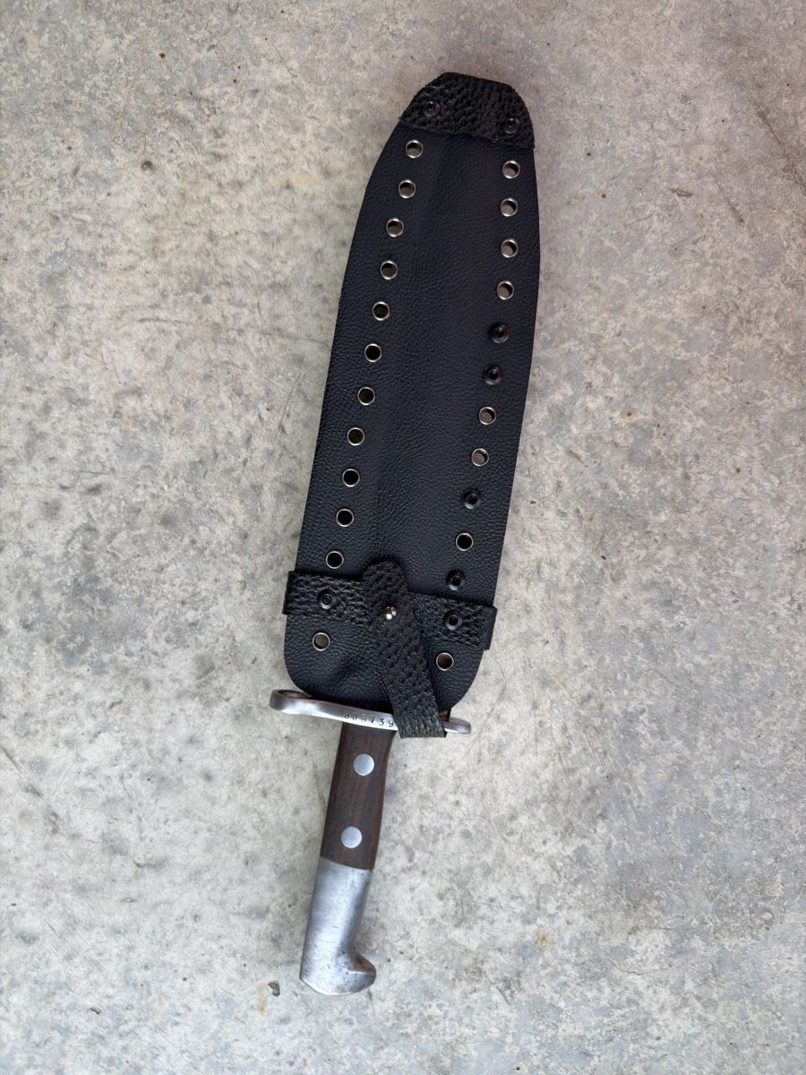 Couteaux militaires: M9 Bajonett mit Custom Kydex-Scheide & Horizontal Carry – D'occasion à Reinach AG par Rousseau_J 1