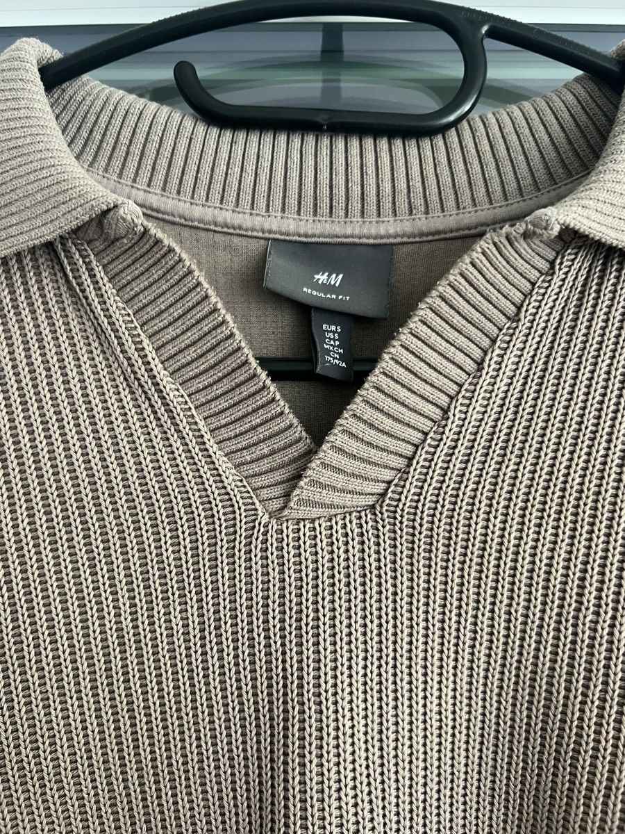 H&M Magliette Polo: Polo Shirt H&M Grösse S – Usato da Rebstein venduto da larajoylaangenegger 1