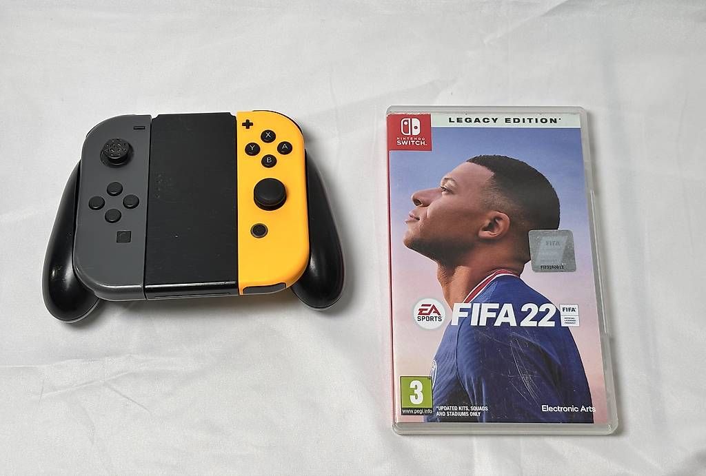 Nintendo Consoles: Nintendo Switch Console | Accessori + Gioco – D'occasion à Gordola par kar_gy5g 7
