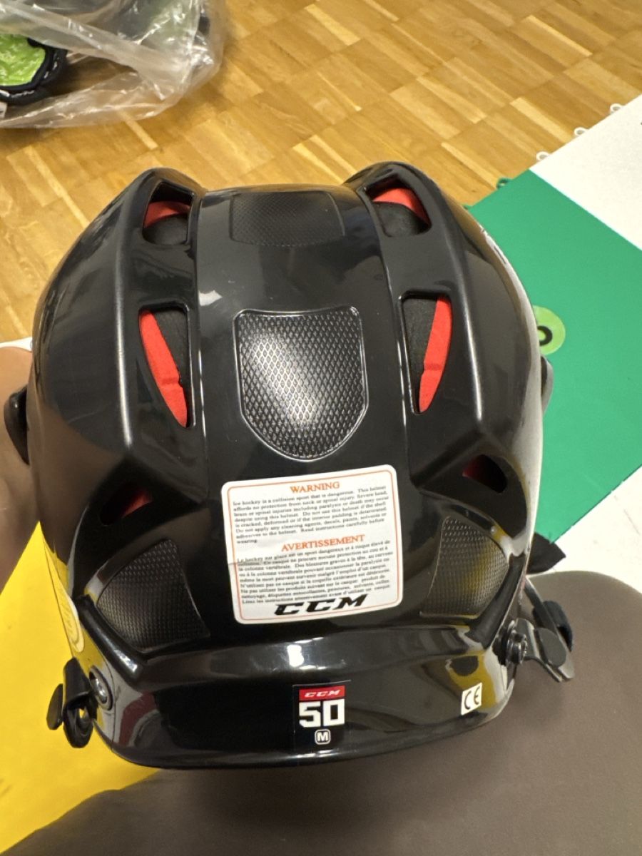 Ccm Caschi: CCM EISHOCKEY HELM M – Usato da Hinteregg venduto da bubastis 3