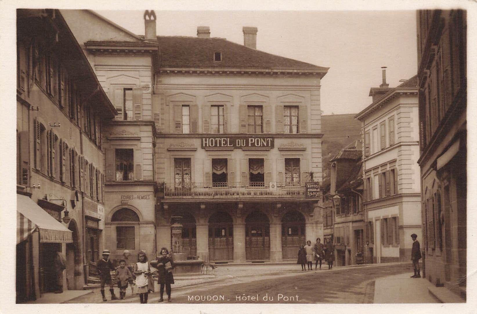 Cartoline postali: Moudon hotel du pont anime – Usato da Biasca venduto da Blenio71