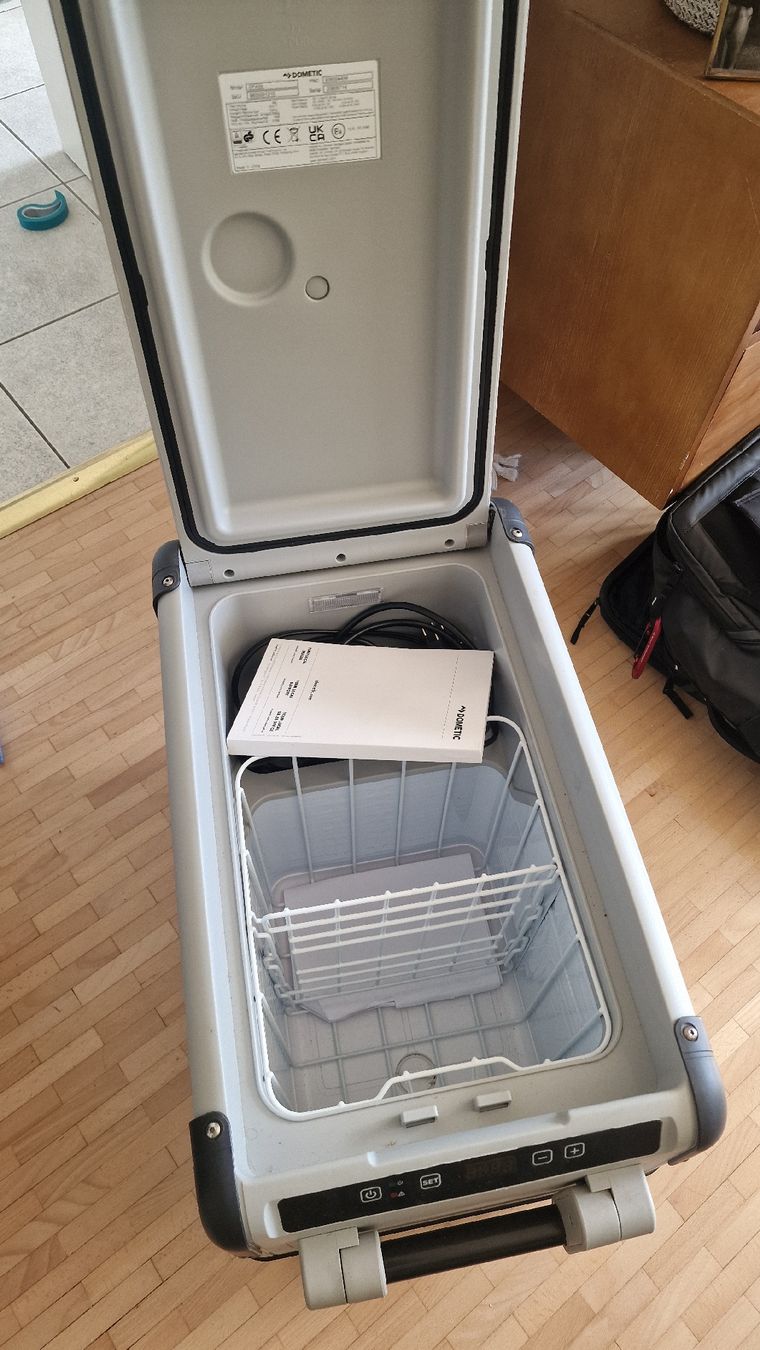 Frigoriferi: Dometic CFX 28L Frigo camping van – Nuovo (secondo la descrizione) da Petit-Lancy venduto da daaan01 1