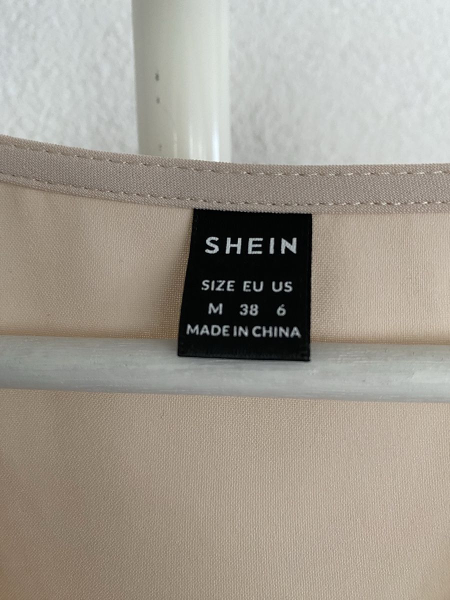 Shein Camicette: Ärmellose Bluse beige – Usato da Dachsen venduto da Jay_3 2