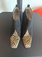 Stiefeletten mit Leo Muster Gr. 38, made in Italy, schwarz