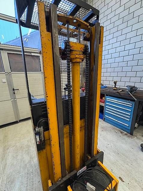 Jungheinrich Carrelli elevatori e a forche: Jungheinrich Ameise/ Hochhubwagen – Usato da Frick venduto da sandro_martin 7