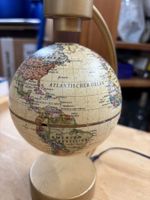 Globus schwebend magnetisch