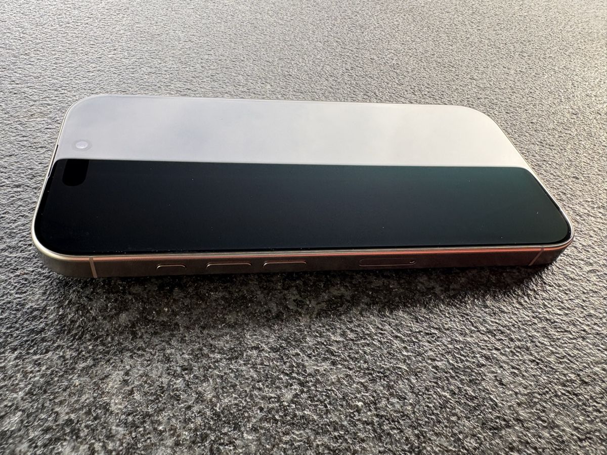 Apple Telefoni cellulari / Smartphones: Smartphone Apple iPhone 16 Pro schwarz – Usato da Heerbrugg venduto da bischi13 2