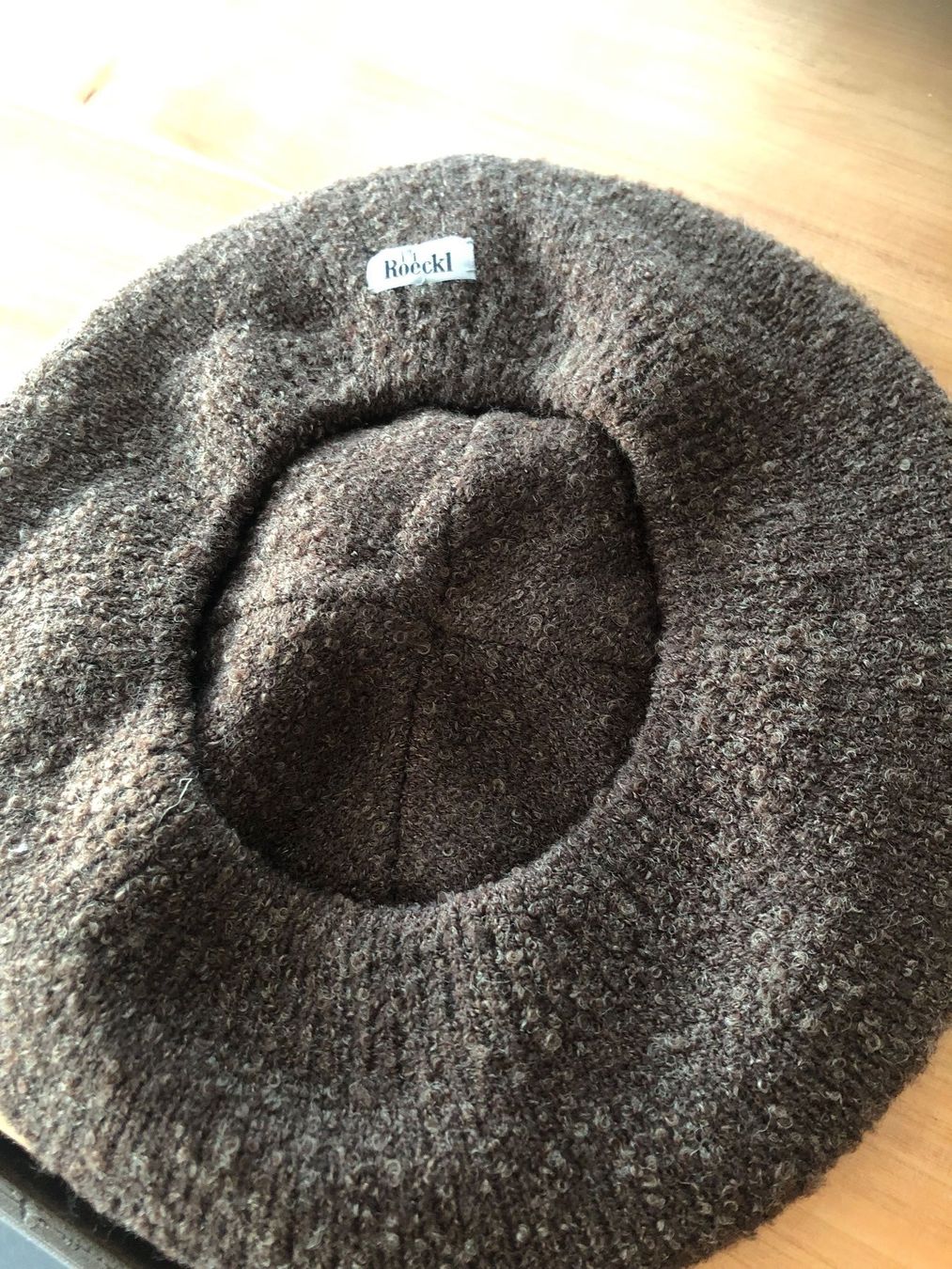 Roeckl Copricapi, berretti & cappellini: Roeckl Winter-Barett, braun meliert, – Usato da Kaltbrunn venduto da lagone1 2