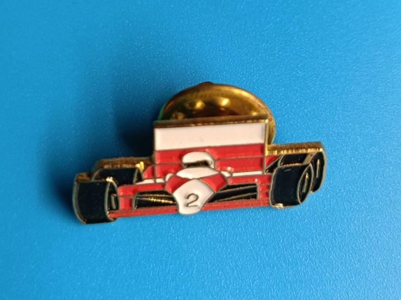 Placchette & Badge: Pin Rennwagen Nr. 2 - Box 33 – Usato da Köniz venduto da Pinscollect