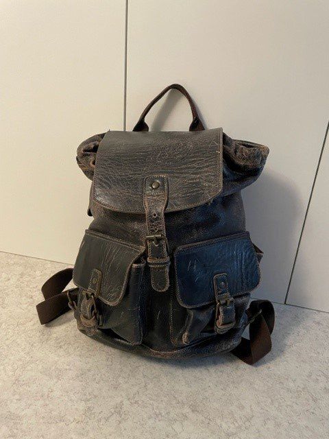 Zaini: Vintage Leder Rucksack – Usato da Hagendorn venduto da Pezzli