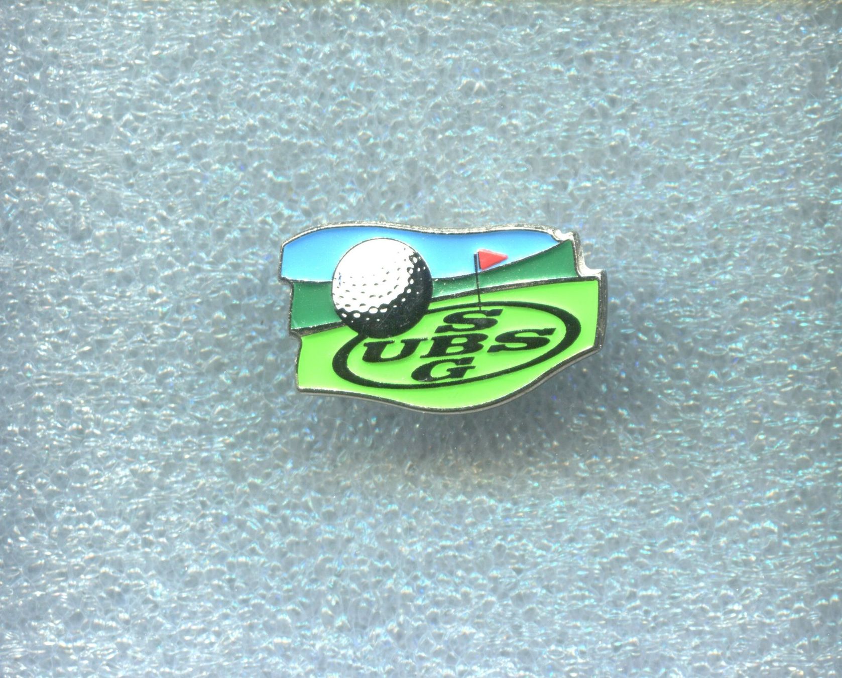 Placchette & Badge: UBS Bank  GOLF – Usato da Winterthur venduto da Sammleroase