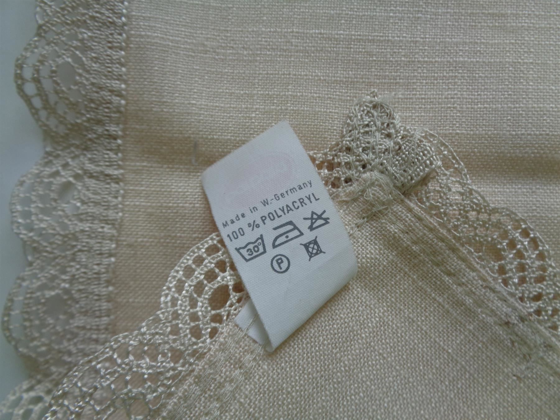 Coperte: Tischdecke beige 81x81 cm. Polyacryl – Usato da Chur venduto da omonia 3