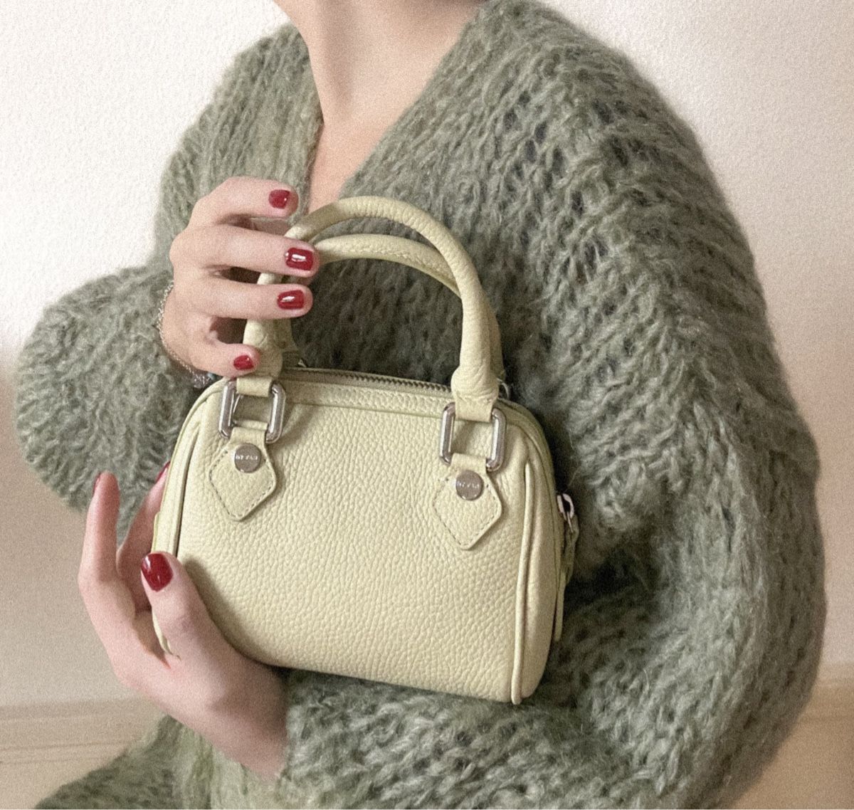 Borse da donna: Super süsse By Far Minibag! – Nuovo (secondo la descrizione) da Fischbach LU venduto da Dear.Luki