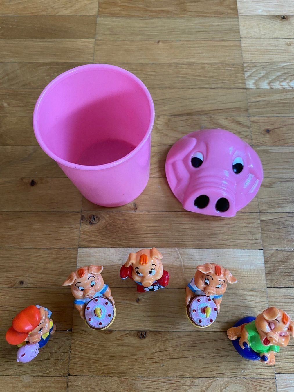 Giocattoli: 5 Schweine Spielfiguren im Becher – Usato da Kastanienbaum venduto da Muenchnerkindl1 2