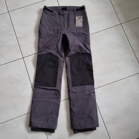 NEUE tolle Winterhosen von Trevolution Gr.176 für coole Kids