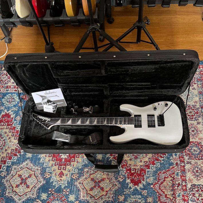 Jackson Dinky / 24 Frets / Locking Tuner Kaufen auf Ricardo