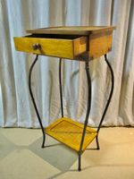 Vintage Beistell Tisch Holz Rattan Geflecht Metall Ständer