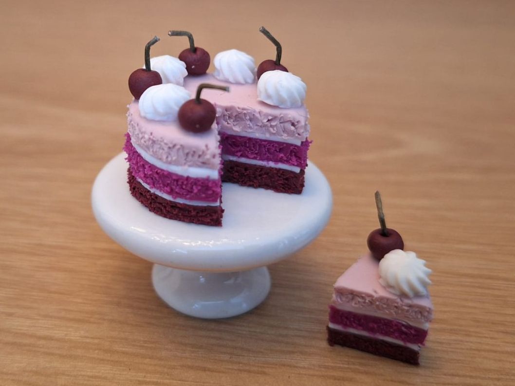 Puppenhäuser & -möbel: Handmade Kirschtorte – Neu (gemäss Beschreibung) aus Zürich von HandmadeTinyFood