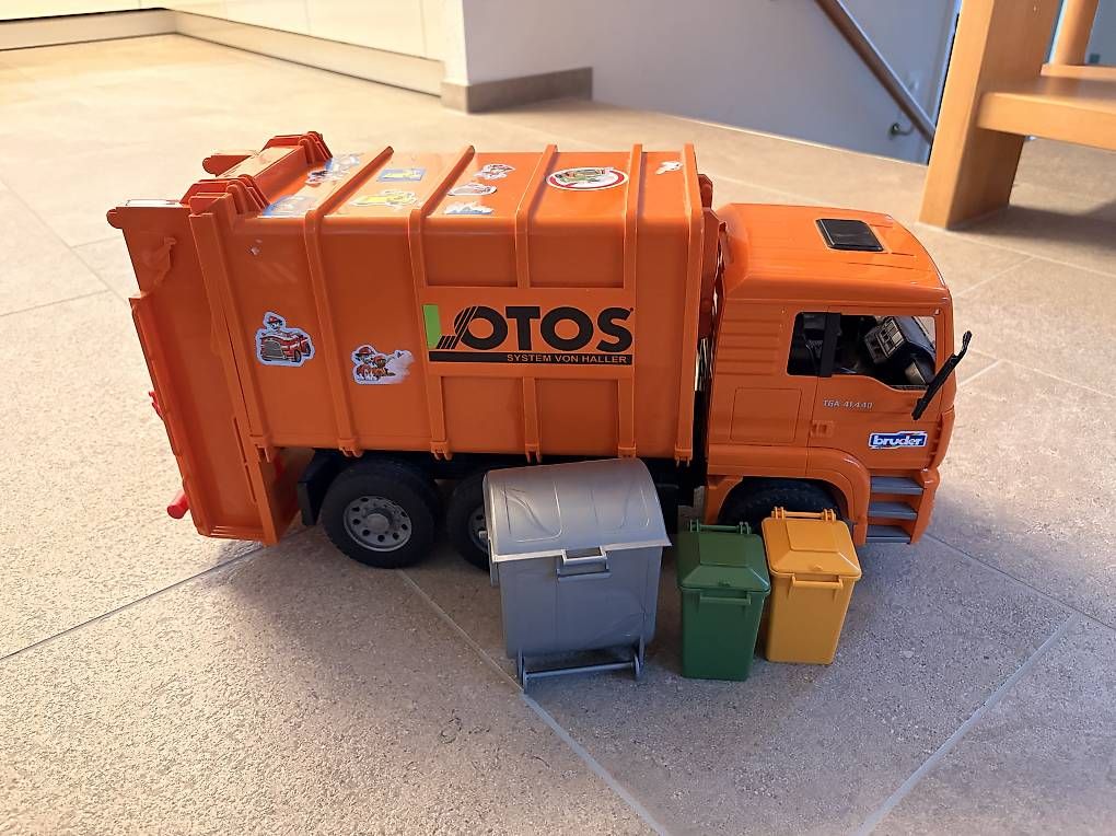 Giocattoli: Bruder LKWs – Usato da Liestal venduto da eliceni 1