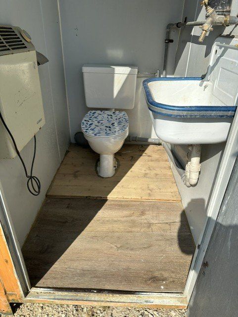 Contenitori edile: Baustellen WC – Usato da Liestal venduto da norwegian 2