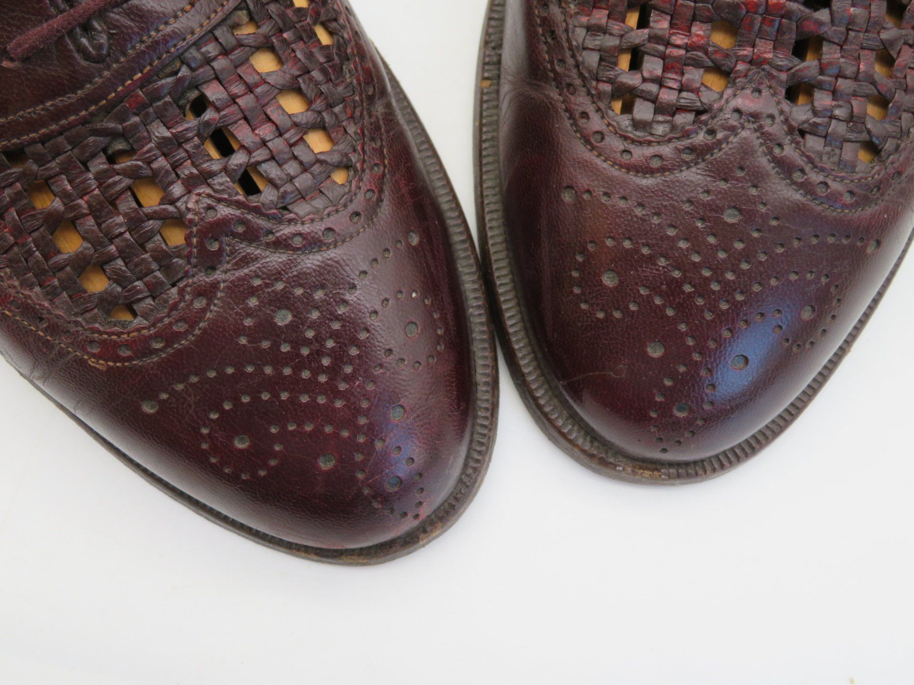 Bally Scarpe da uomo: Lackschuhe Bally in bordeaux 8.5 – Usato da Reinach BL venduto da WBZ-Flohmarkt 4
