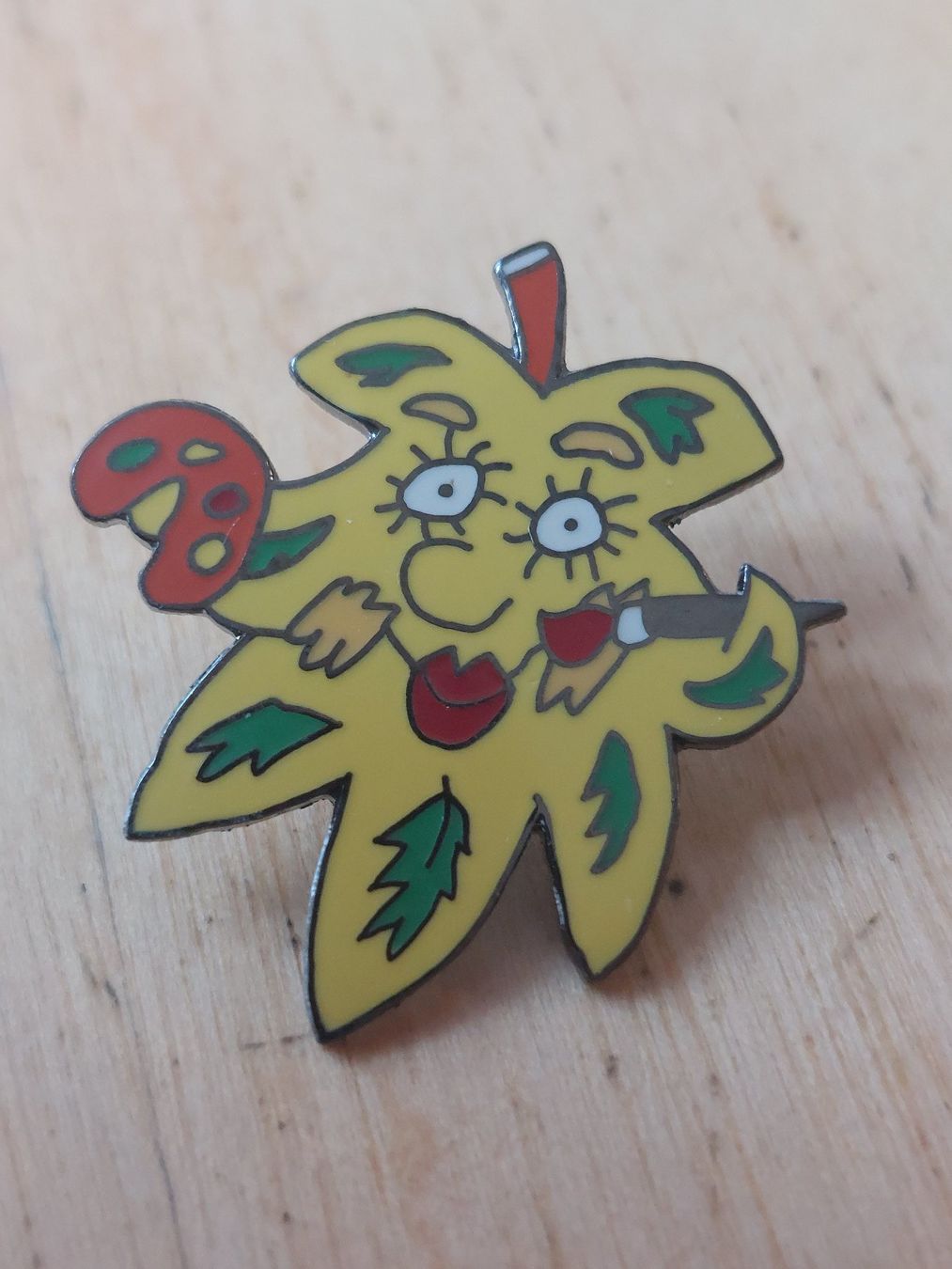 Placchette & Badge: 4 KÜNSTLER  -   PIN – Usato da Gipf - Oberfrick venduto da Esnoopy 1