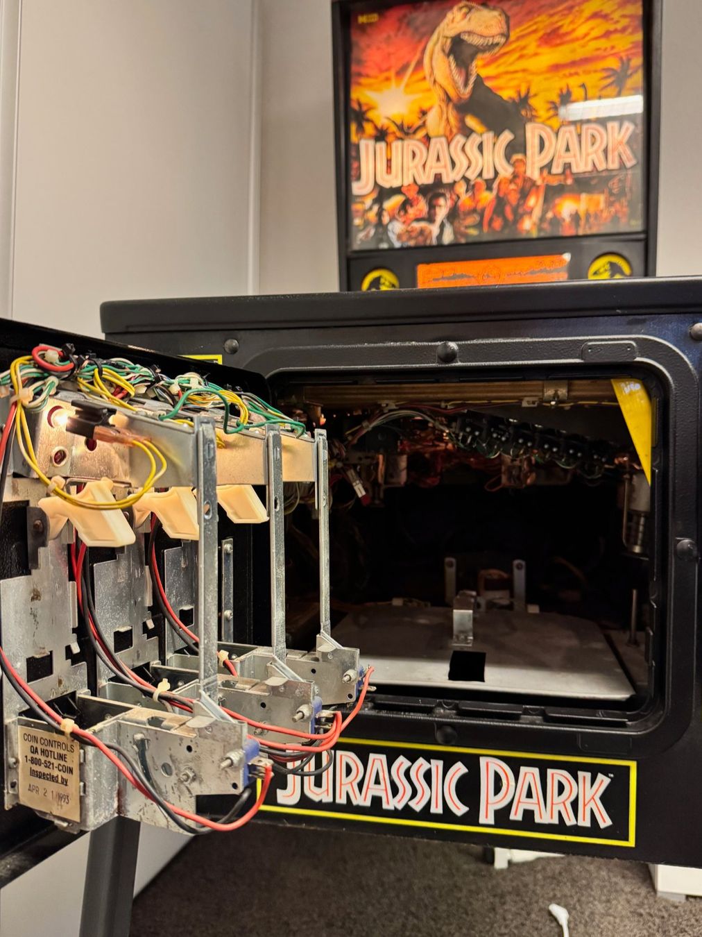 Flipper: Jurassic Park Data East Flipperkasten – Usato da Salmsach venduto da bigbellybank 4