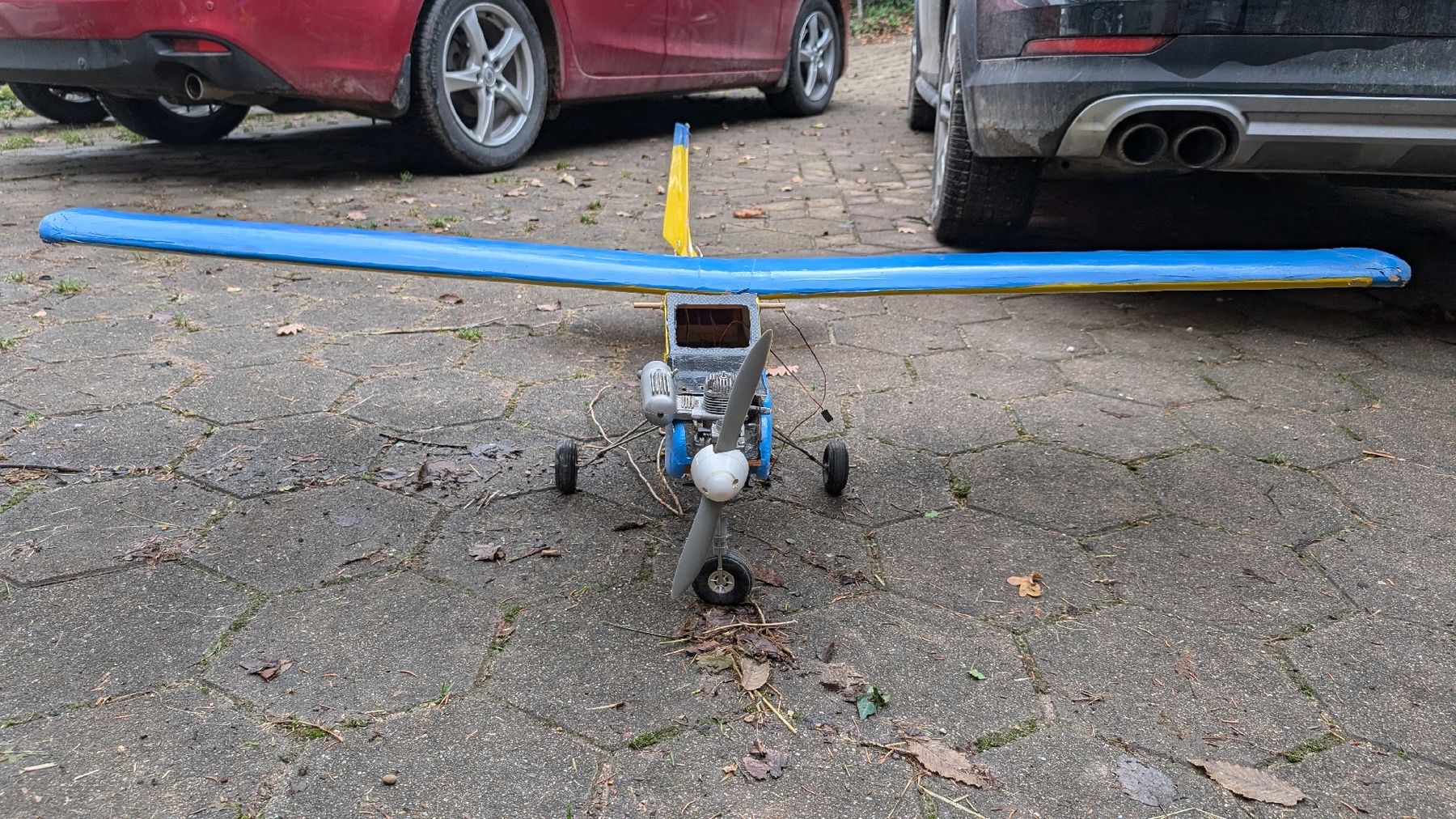 Modellismo RC: Modellflugzeug mit Verbrennungsmotor  – Difettoso da Blauen venduto da failoamtigo 1