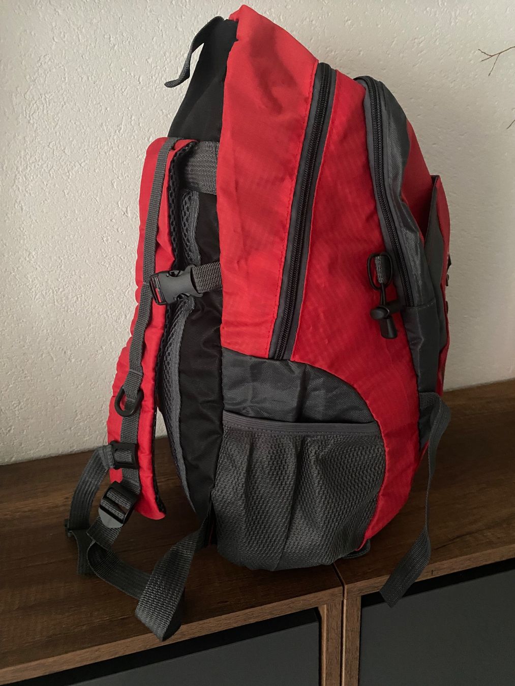 Rucksäcke: Geräumiger Wanderrucksack, Rot/Grau – Neu (gemäss Beschreibung) aus Wald ZH von Slaste 4