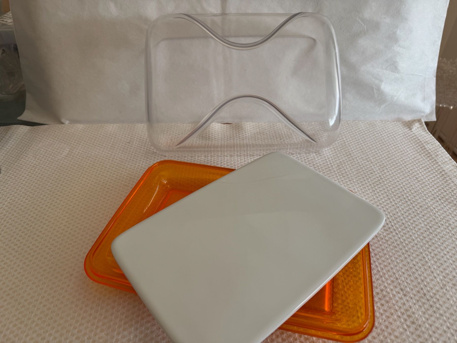 Guzzini Contenitori & Simili: Guzzini - cave à fromage – Usato da Sion venduto da accroshoes 2