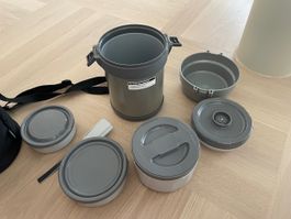 Kunststoff-Wanderverpflegungsbehälter