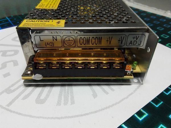 Componenti elettronici: Netzteil/Transformator 110/220V -12V 20A – Nuovo (secondo la descrizione) da Luzern venduto da Salefactory