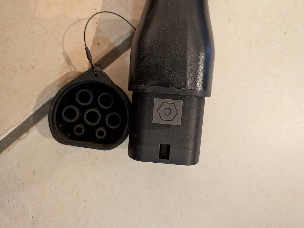 Batterie-Ladegeräte: Roline E-Auto Ladekabel & Wandhalterung – Gebraucht aus Remigen von NutMi93 3