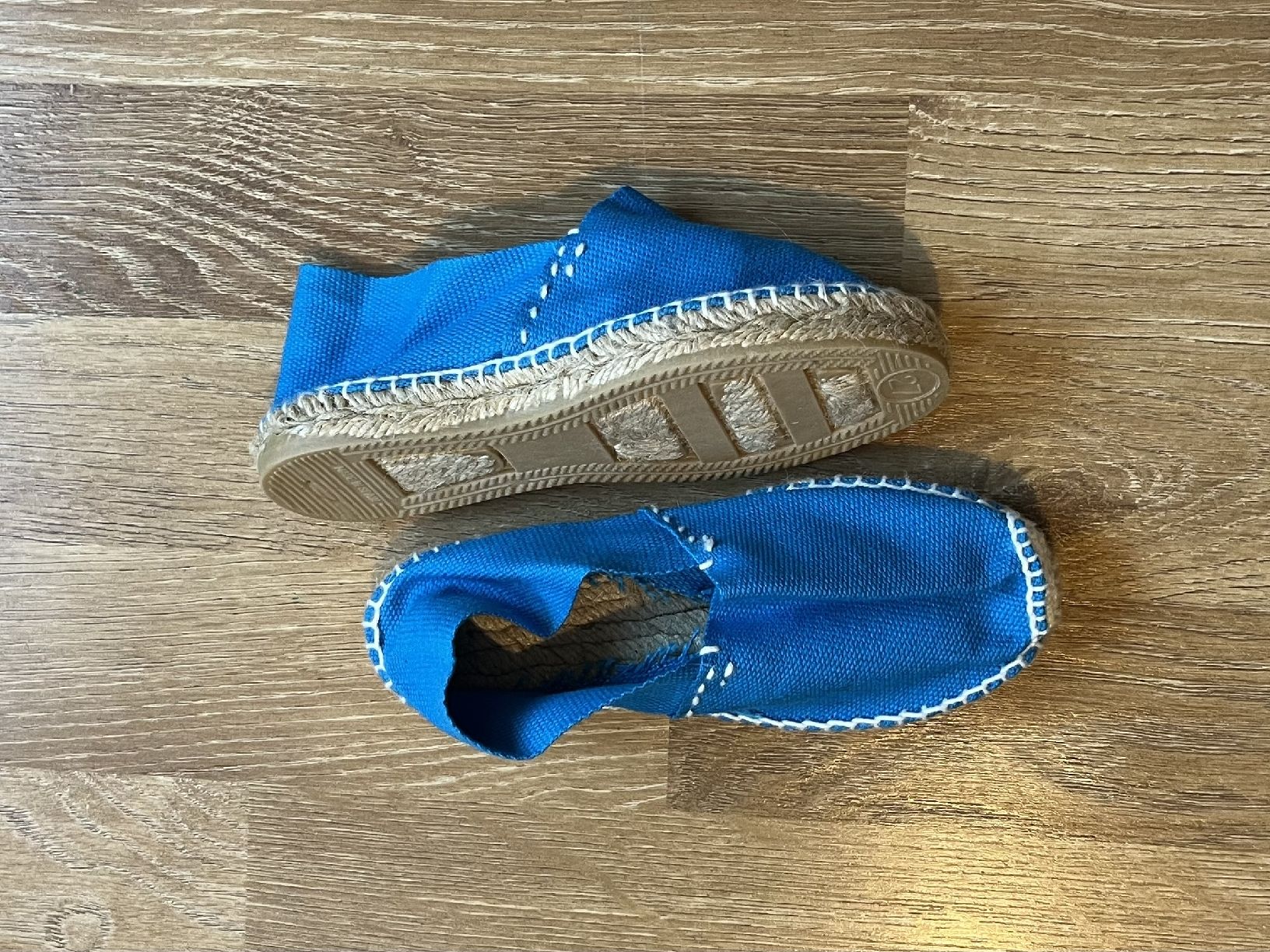 Keen Scarpe da uomo: Schöne Schuhe Keen Kinder 27 + espadrillas – Usato da Basel venduto da nin_p9w6 3
