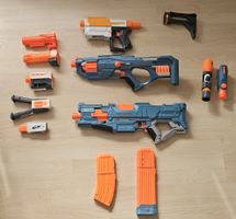 Nerf Blastern mit Zubehör und Pfeilen