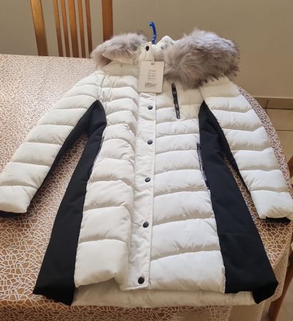 Piumino invernale da donna taglia M
