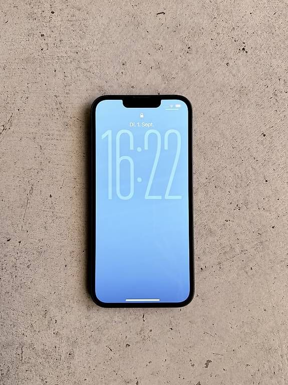 Apple Telefoni cellulari / Smartphones: Iphone 13 256GB mit OVP – Usato da Weggis venduto da PaddyJo