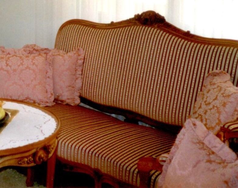 Divani: Möbelgruppe Louis XV – Usato da Luzern venduto da readyforlife 3