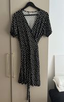 Damen Wickelkleid Herzmuster schwarz weiss Grösse L neu