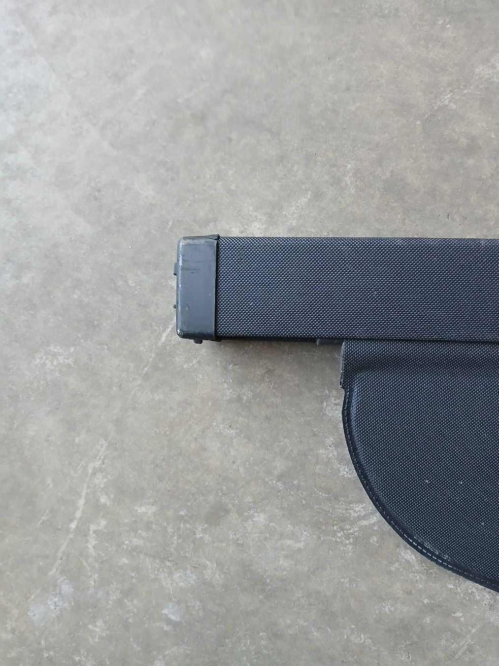 Tutti pezzi di ricambio auto: Kofferraumabdeckung Rollo schwarz gebraucht – Difettoso da Langenthal venduto da Egro50 1