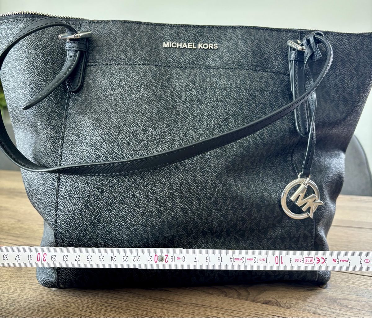 Michael Kors Taschen für Damen: schöne originale Handtasche mit Geldbörse Michael Kors – Gebraucht aus Ebikon von SvenKauschus 5