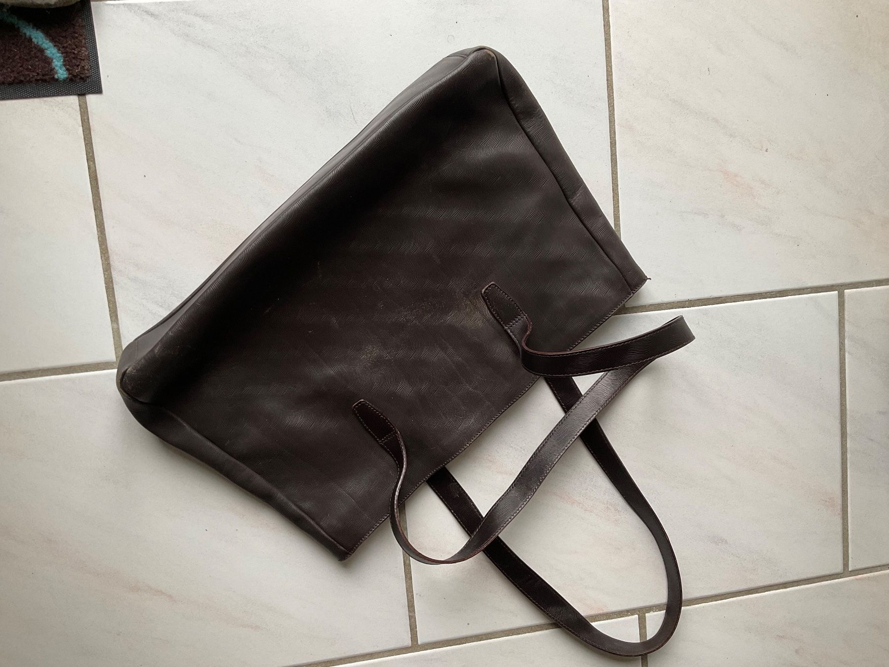 Aigner Borse da donna: Aigner Damen Schultertasche – Usato da weiach venduto da gobeyond 2