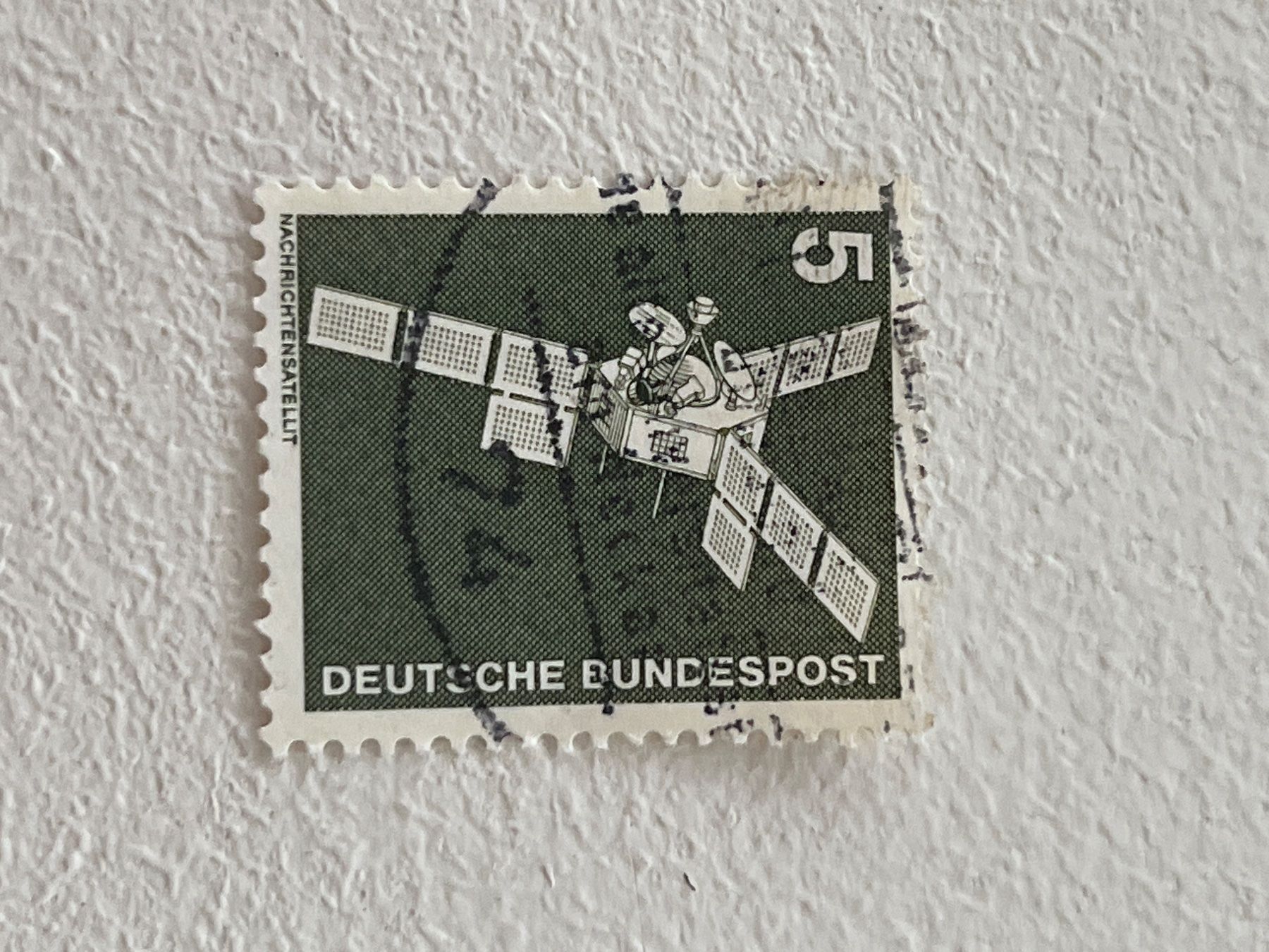 Tutti i francobolli: Cosmo und Space Theme Briefmarke – Usato da Chiasso venduto da AzenYa