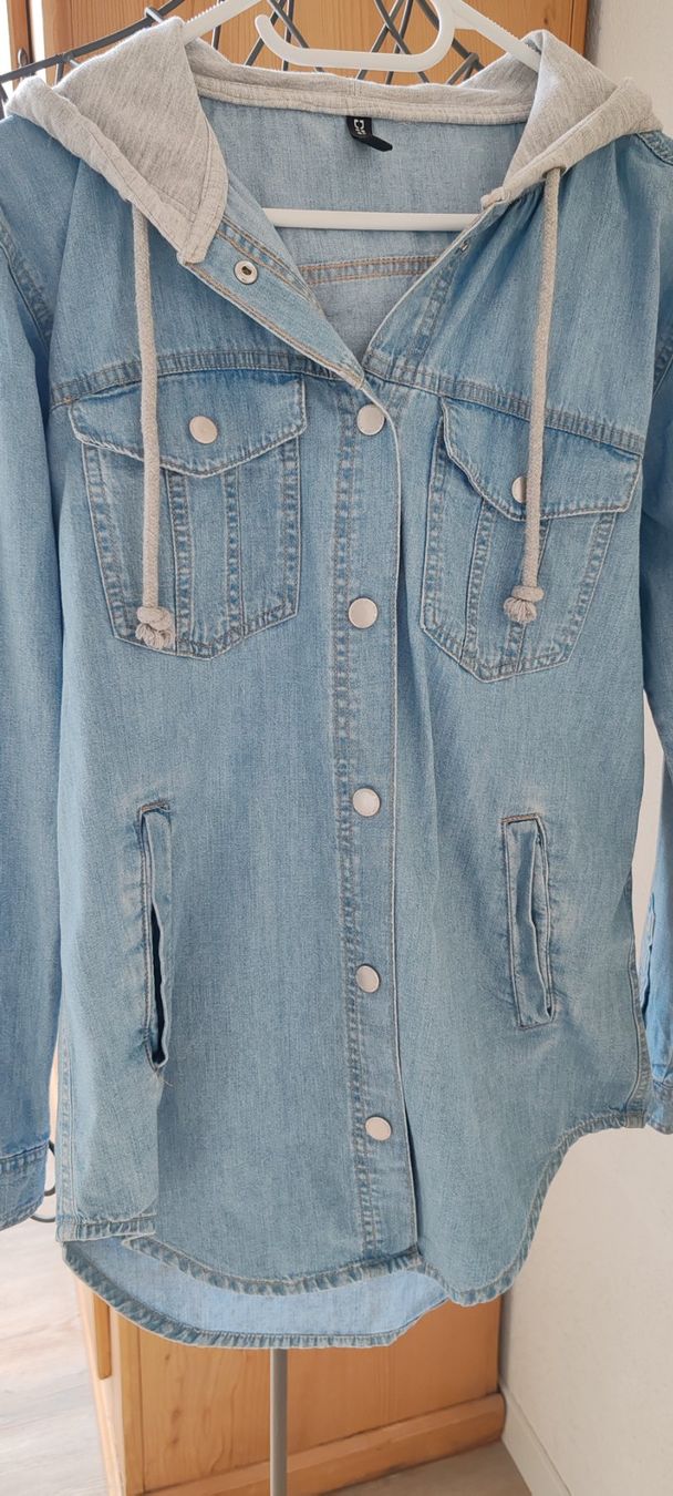 H&M Giacche: Jeansblusen-Jacke mit Kapuze – Usato da Egnach venduto da bgdo26