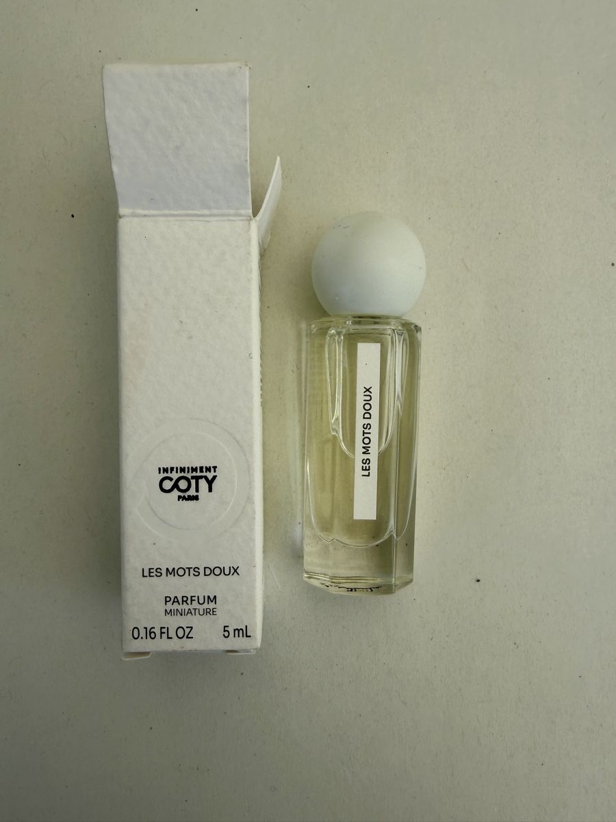 Profumi & Eau de Toilette: Coty Les Mots Doux Parfum Miniatur 5ml – Nuovo (secondo la descrizione) da Meierskappel venduto da Philium 1