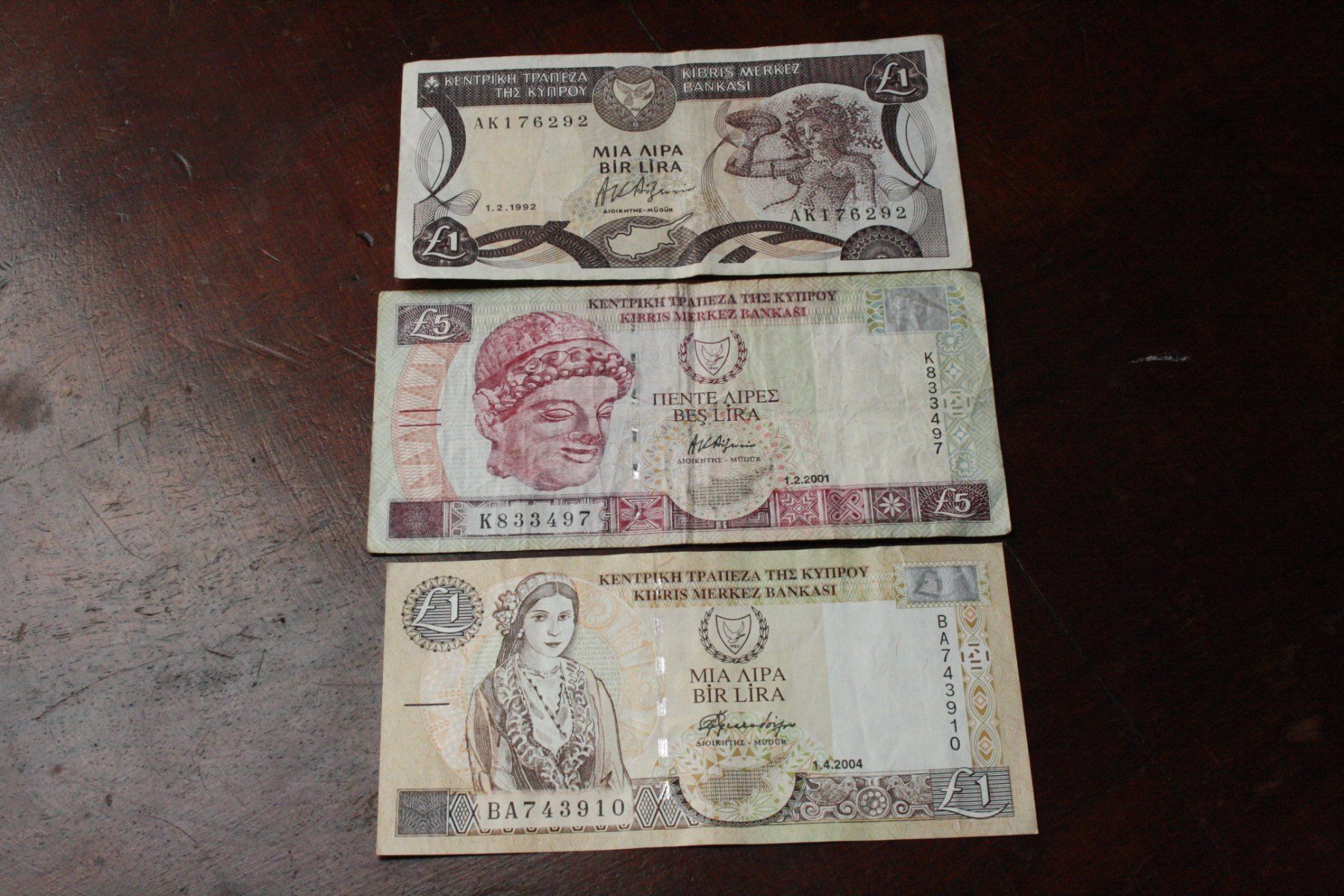 Banconote: Chypre 1/1/5 Lira – Usato da Cormondrèche venduto da Hermes.monnaies