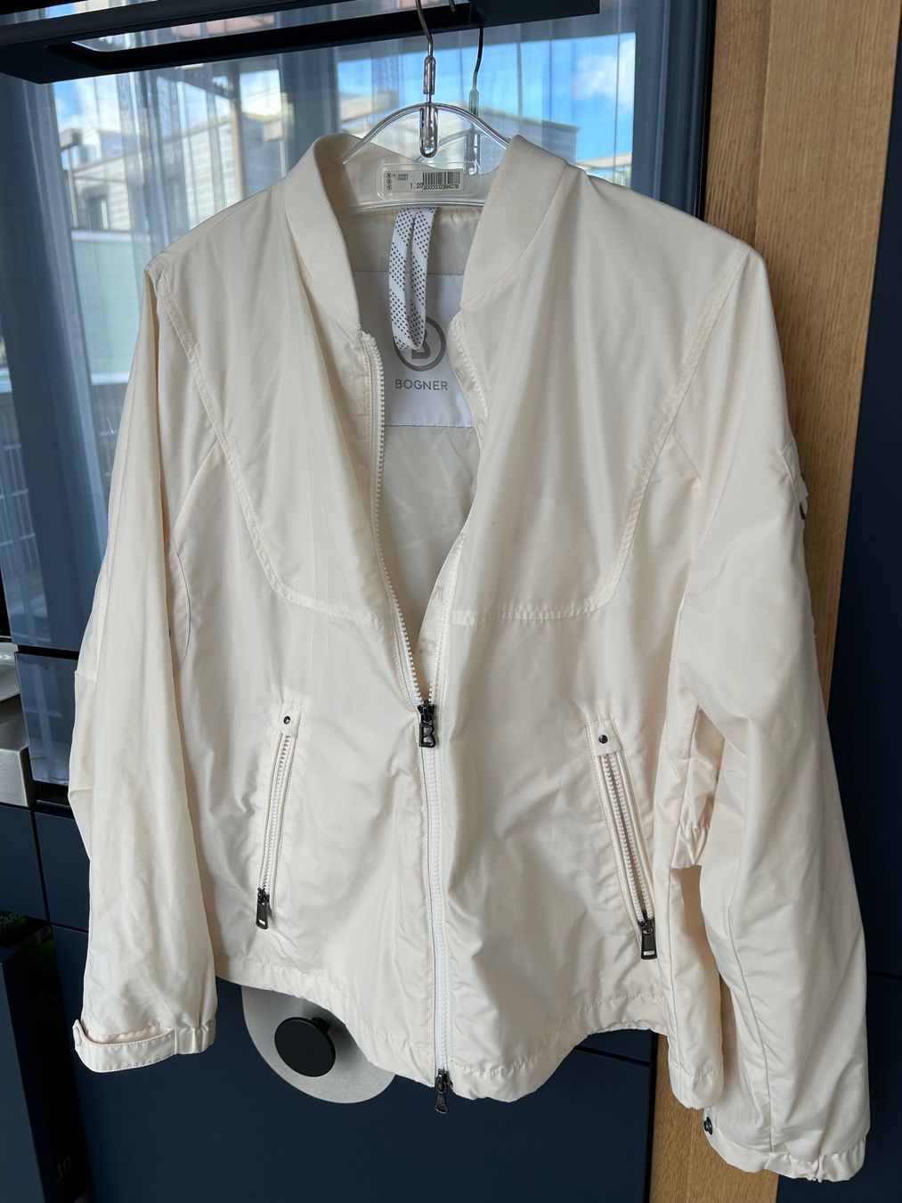 Bogner Jacken: Bogner Jacke, Grösse 40, Vanillefarben – Neu (gemäss Beschreibung) aus Kloten von Partito99
