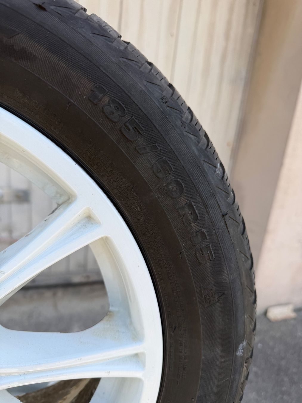 Renault Cerchioni: Renault Clio III Alufelgen weiss – Usato da Zollikofen venduto da rus61 3